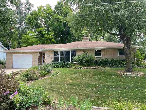 2nd image of 2492 Leslie Dr
