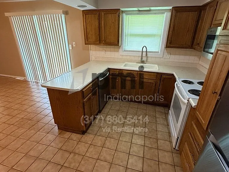 951 Pawnee Rd — Photo 8