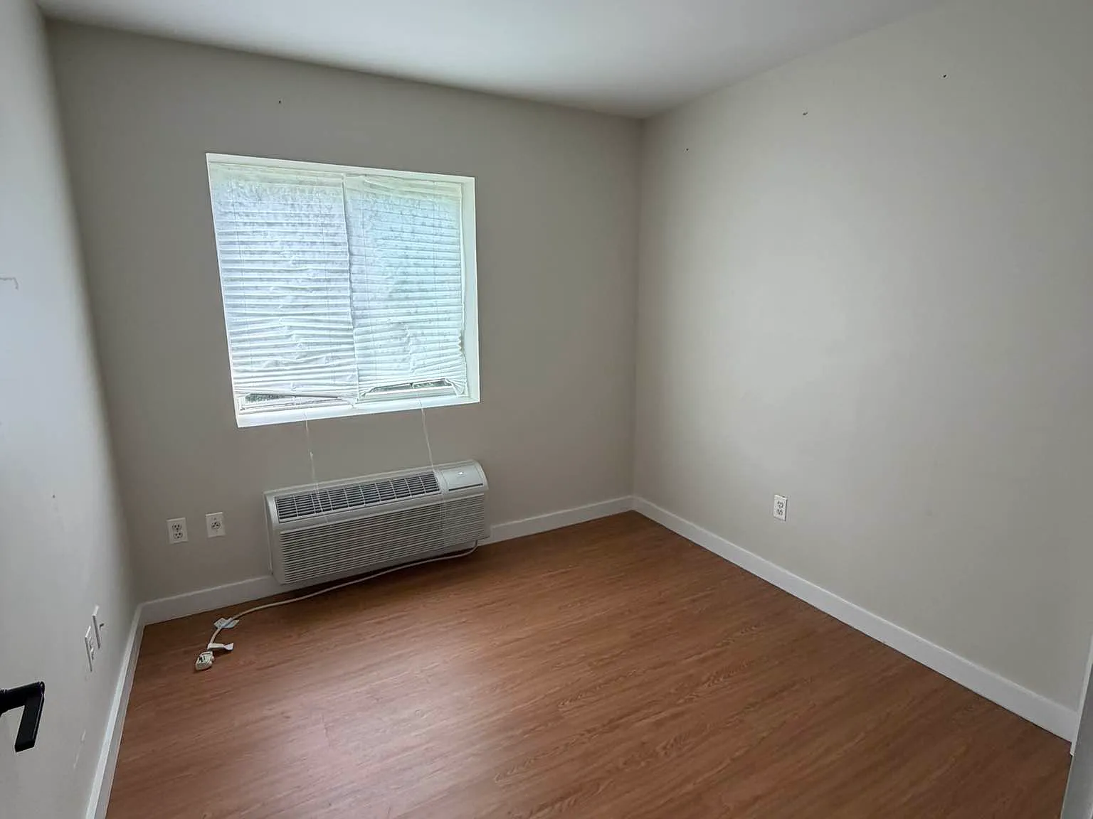 203 Main Street — Photo 3