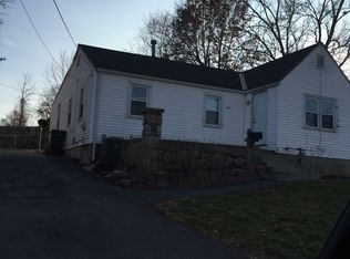 9807 E 25th St S, Independence, MO 64052
