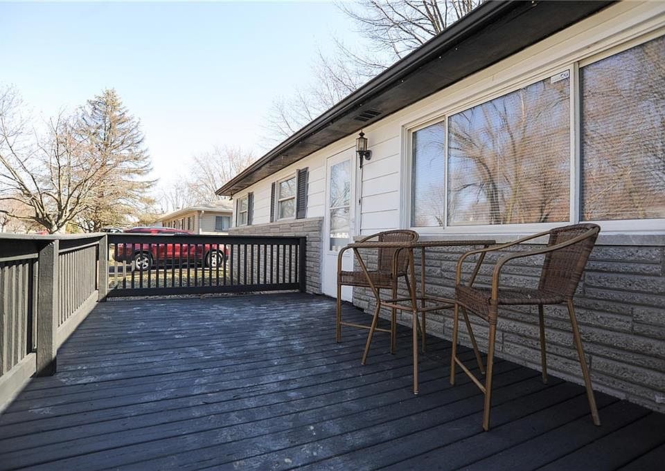1st image of 3407 Royal Oak Dr