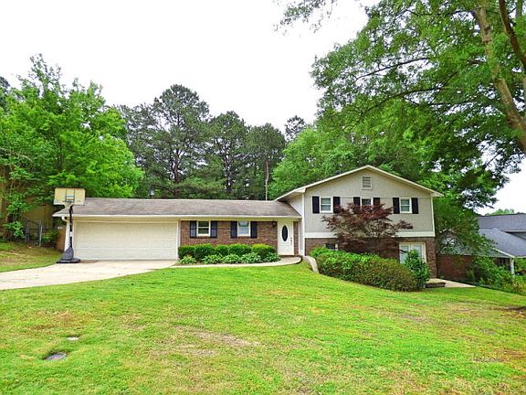 3rd image of 3612 Kelly Ct