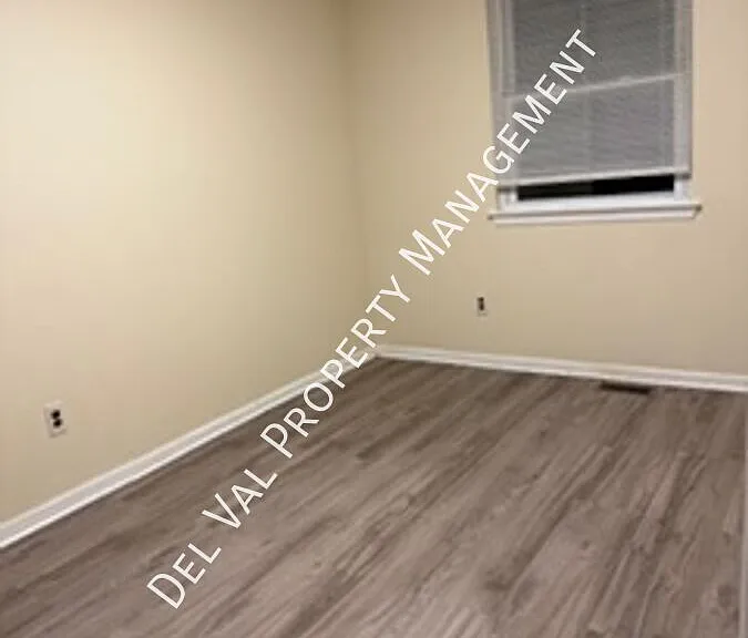 304 Christopher Pl #1 — Photo 8