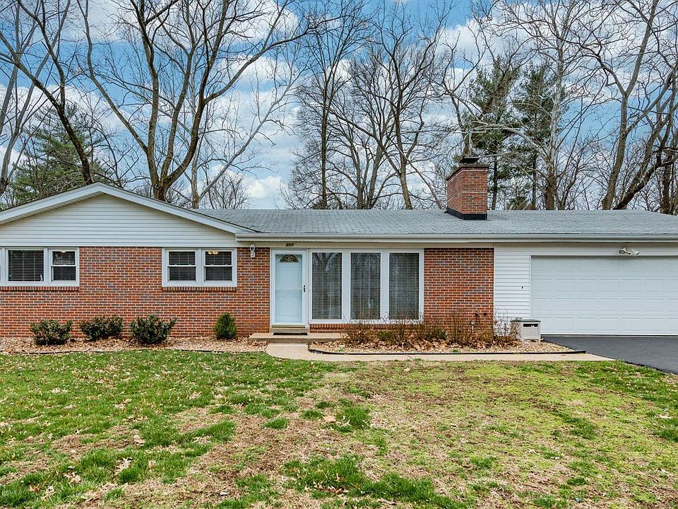 1st image of 301 Wenneker Dr