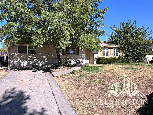 1320 Shadowglen Rd Photo 1