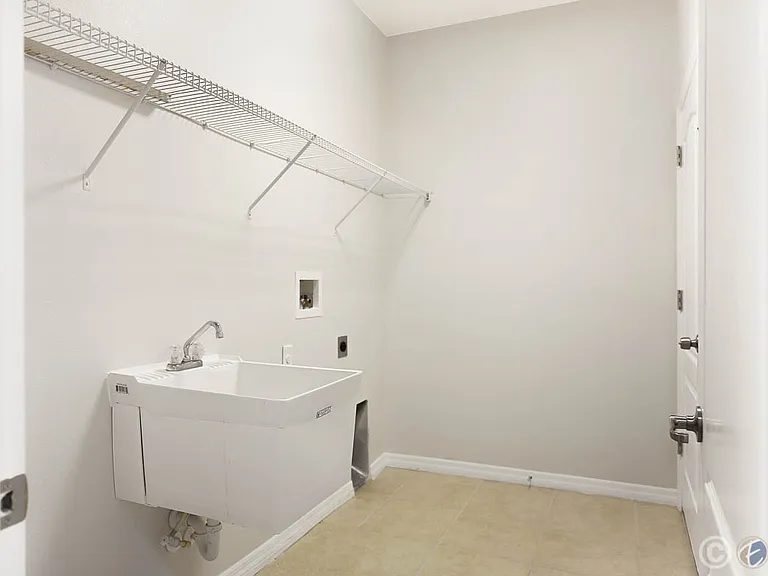 8614 Turnstone Shore Ln — Photo 9