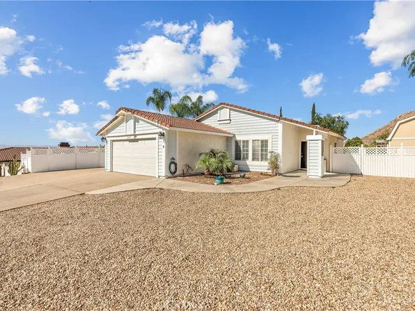 11647 Black Hawk Ln, Moreno Valley, CA 92557