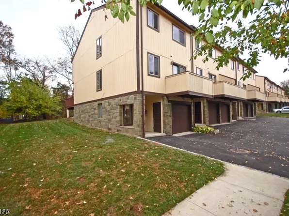 56 Chelsea Way, Bridgewater, NJ 08807