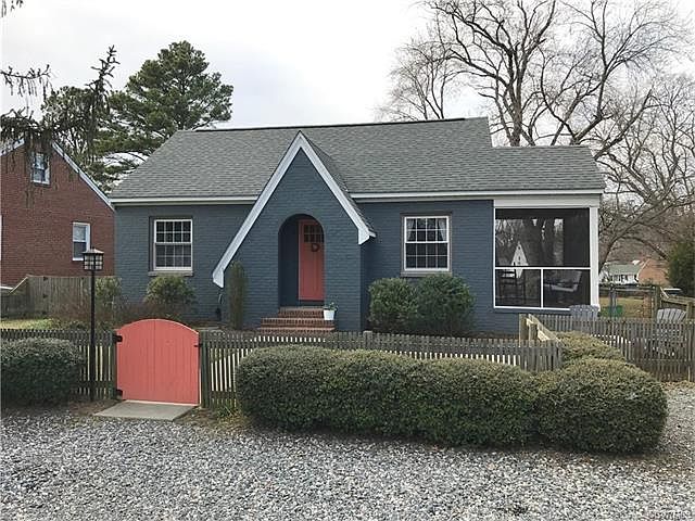 1st image of 2316 Farrand Dr