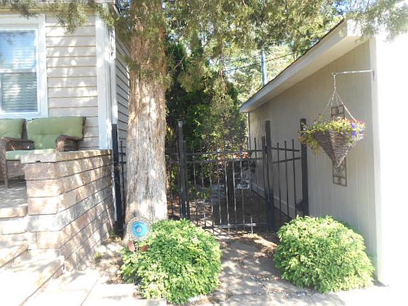 2nd image of 7 E Lake Shore Dr