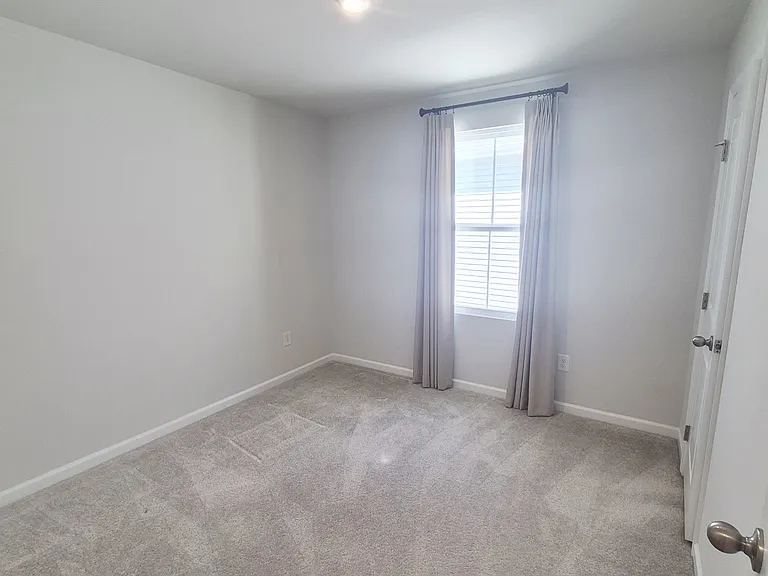 130 Robinia Rd — Photo 22