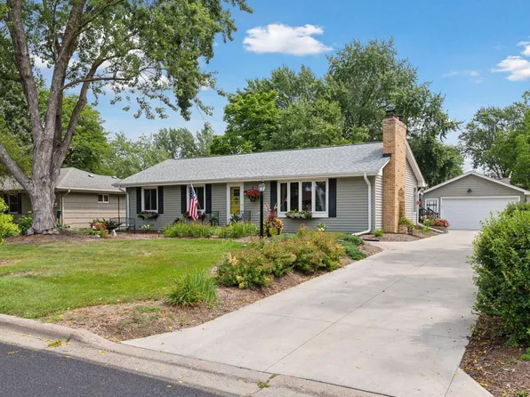 4740 Utah Ave N, New Hope, MN 55428