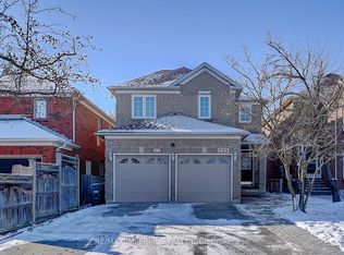 5633 Haddon Hall Rd, Mississauga, ON L5M 5G3