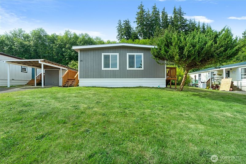 2nd image of 1019 Stanford Drive #16