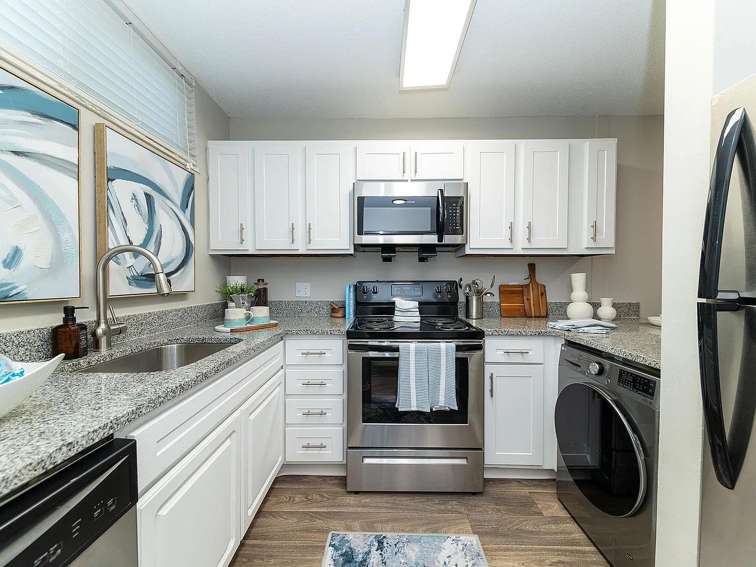 Vetra West Hills — Photo 2