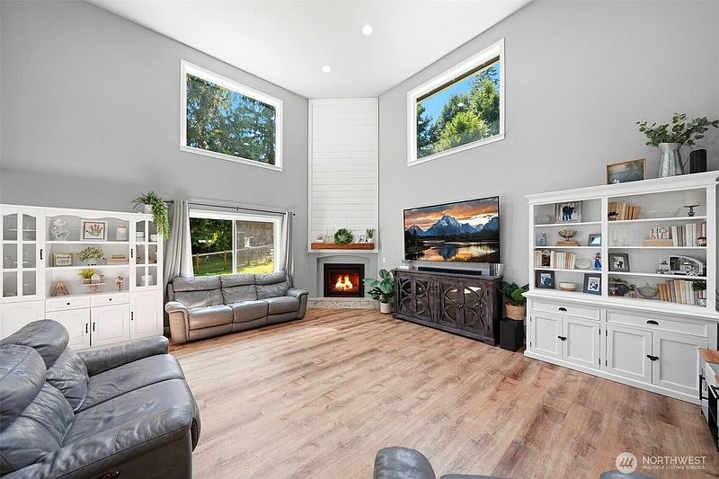 4th image of 13930 73rd Street NE