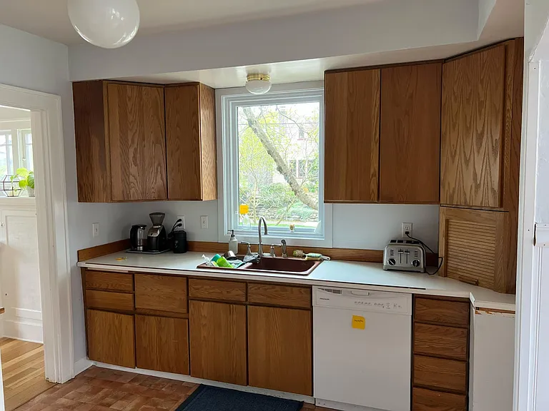 2407 NE Skidmore St — Photo 5
