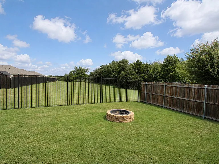 2333 Conklin Dr — Photo 10