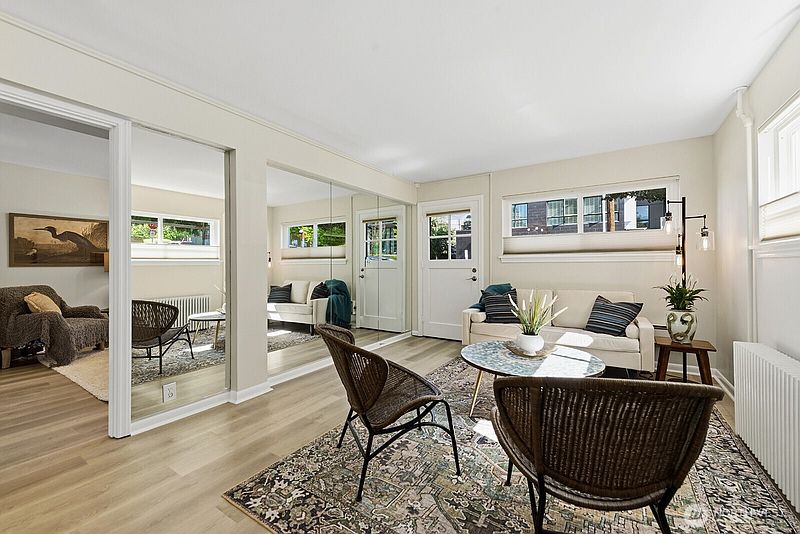 3rd image of 4407 SW Alaska Street #11