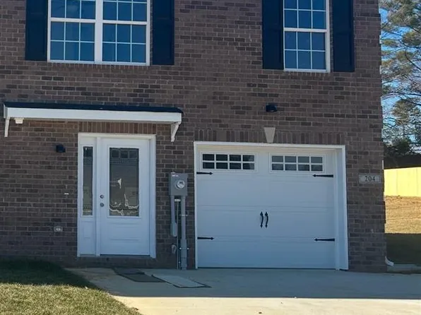 204 Dixon Cir, Vine Grove, KY 40175