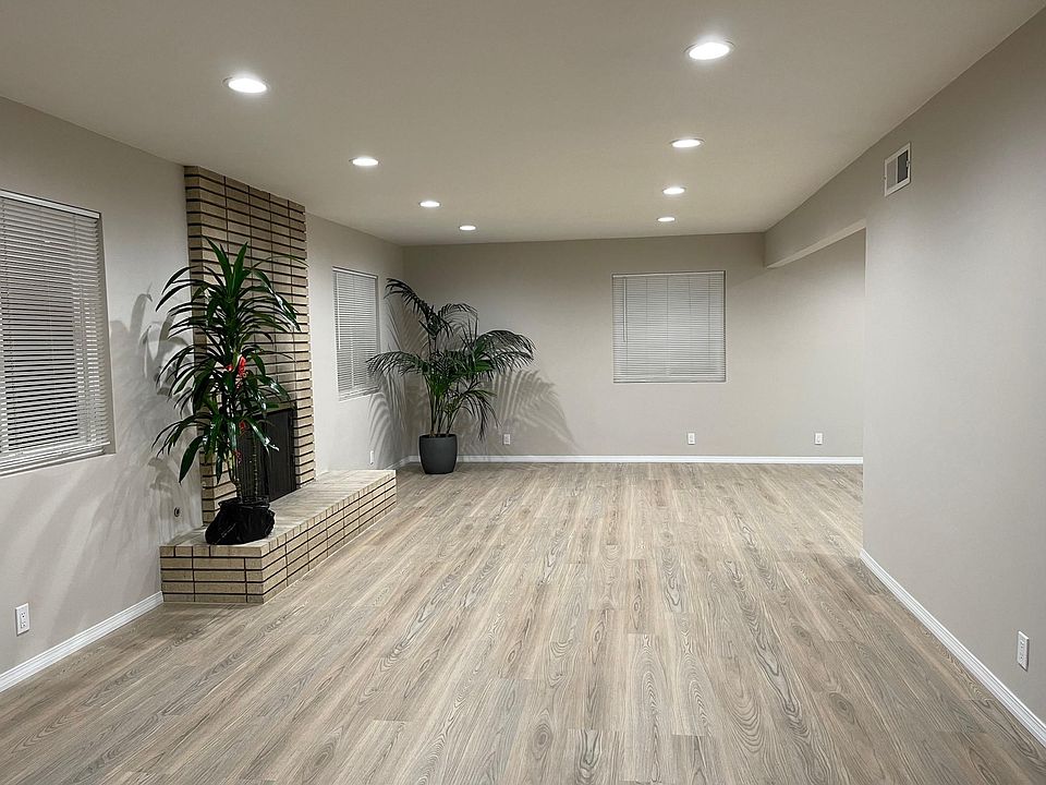 1st image of 5210 Acacia St #1