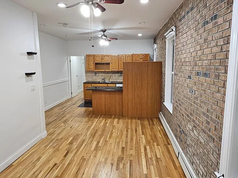 4110 Park Ave #3 — Photo 7