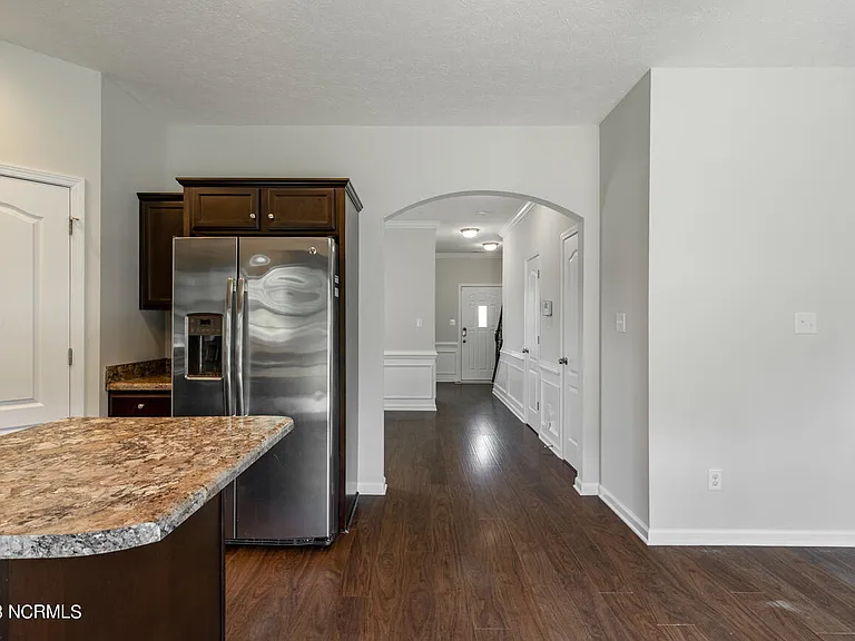 3118 Bettye Gresham Ln — Photo 10