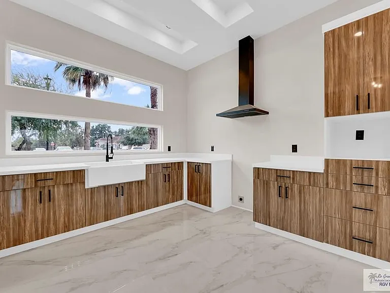 3330 Calle Bolivia — Photo 10