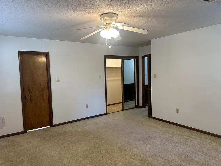 608 S Baridon St — Photo 14