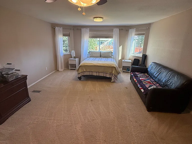 2431 Trisha Ave — Photo 13