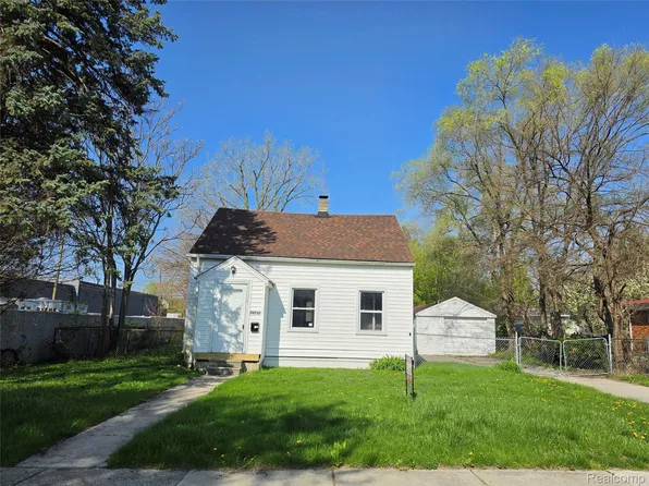 20737 Nummer St, Warren, MI 48089