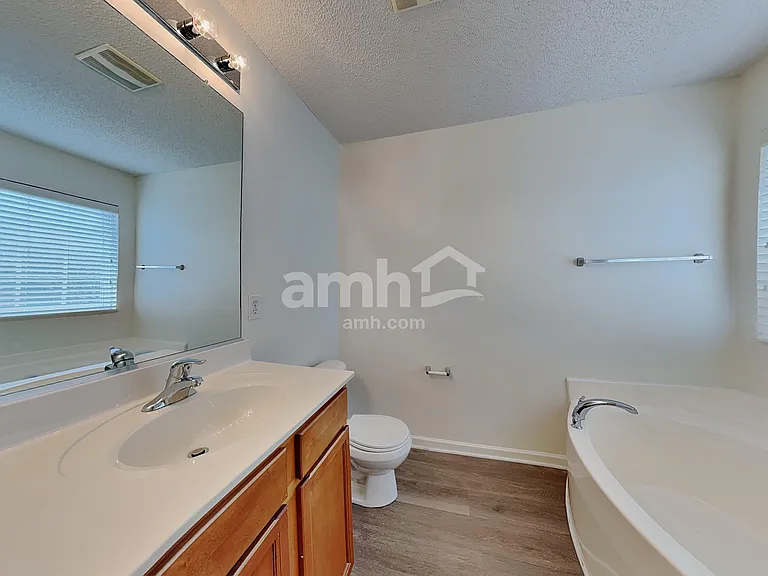 6004 Glen Way Dr — Photo 16