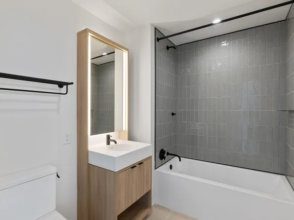 11 Ocean Parkway image 6 of 26