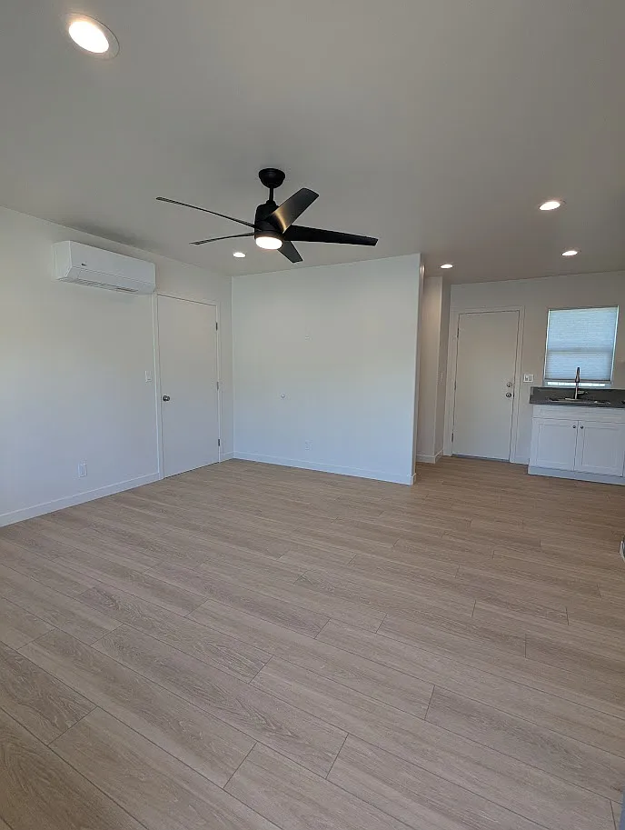 1 bed, 470 sqft, $2,300 — Photo 4