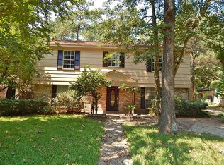 678 Ravensworth Dr, Conroe, TX 77302