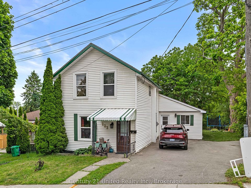 1st image of 223 Antrim St
