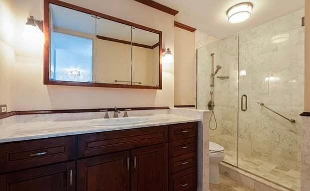 1st image of 1960 N Lincoln Park W APT 811