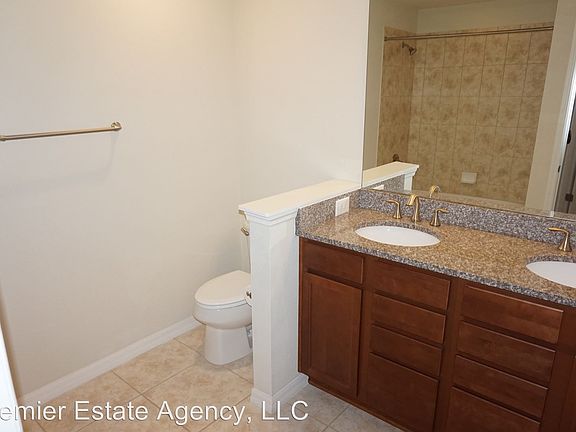 5th image of 7284 Duxbury Ln