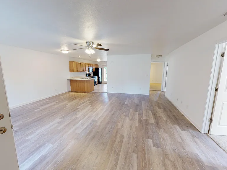 3210 Mark Twain Ave — Photo 5