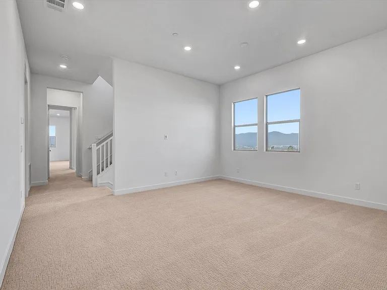 2058 Hollyleaf Ter — Photo 19