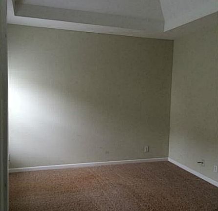 5th image of 125 Lexington Parke Dr