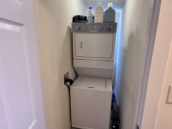 4th image of 1719 N Francisco Ave APT 3