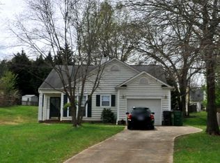 8921 Tendring Ct, Charlotte, NC 28215