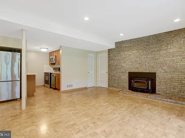 6030 Berwynd Rd — Photo 41