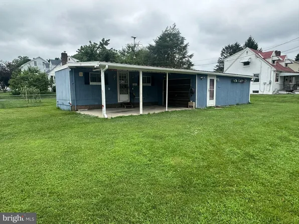 124 Charles Ave, Hanover, PA 17331