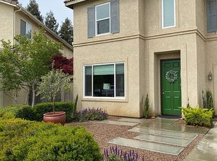 3809 S Rova Ct, Visalia, CA 93277