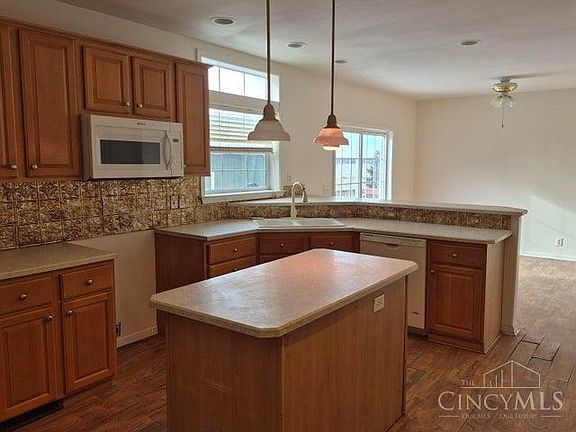 5th image of 11571 Milner Rd