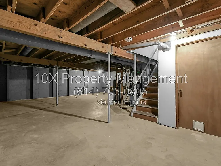 6484 Lanercost Rd — Photo 13