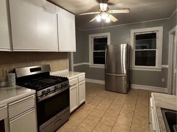 448 Hillside Ave APT 2