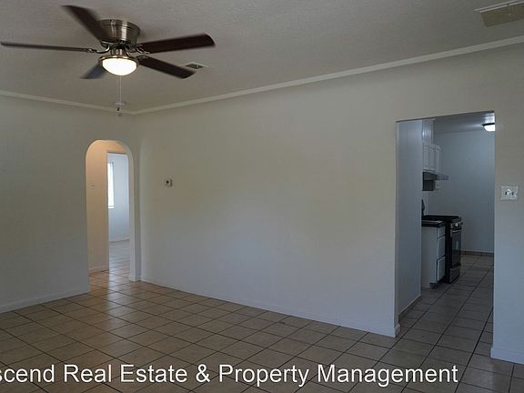 3rd image of 1530 Pearl St #11417152